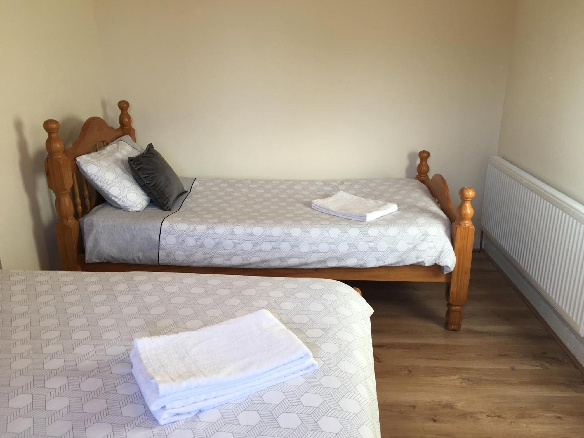 Private Double Rooms & Twin Rooms Rahoon Galway Exterior photo